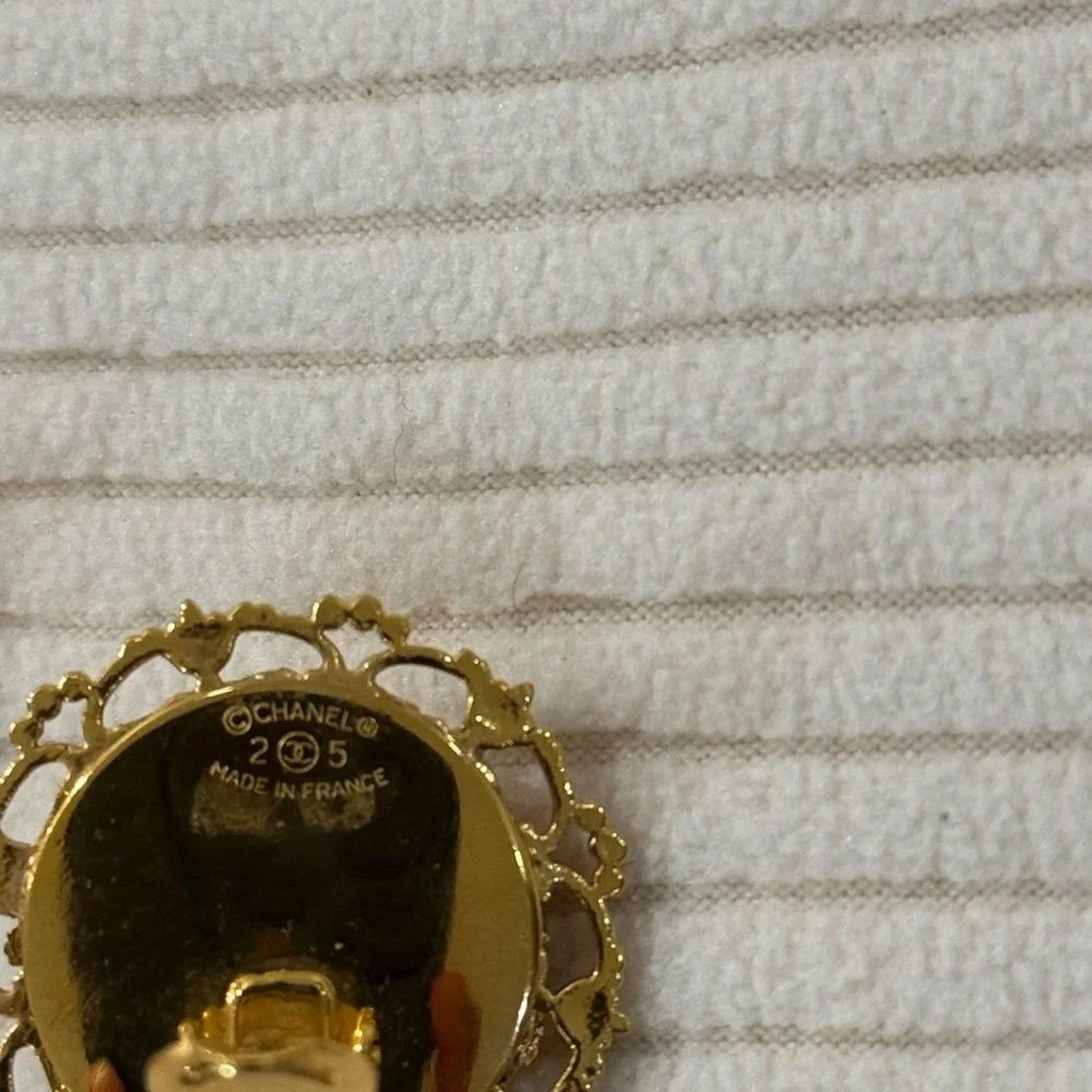 Chanel Vintage Gold Pearl Clip-On Earrings EUC - Beautiful Statement Piece